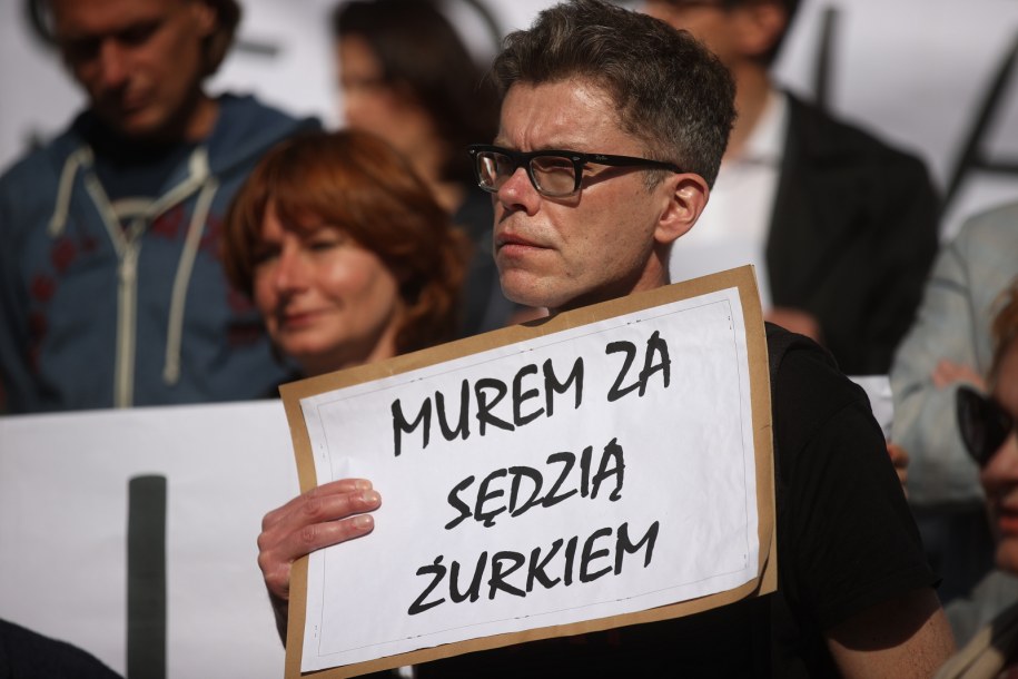 Pikieta sędziów przed krakowskim sądem /	Łukasz Gągulski /PAP