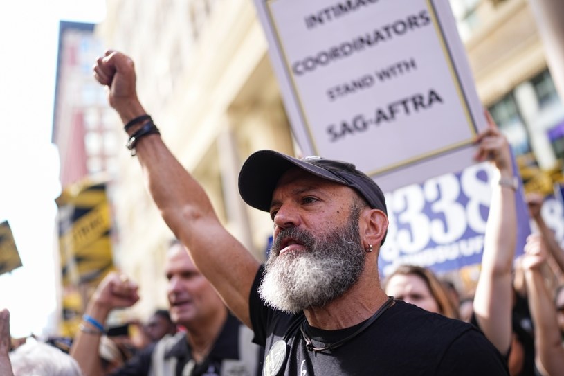 Pikieta strajkujących aktorów i scenarzystów w Nowym Jorku /John Nacion / Contributor /Getty Images