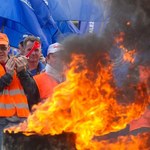 Pikieta w ArcelorMittal; związkowcy chcą podwyżek płac