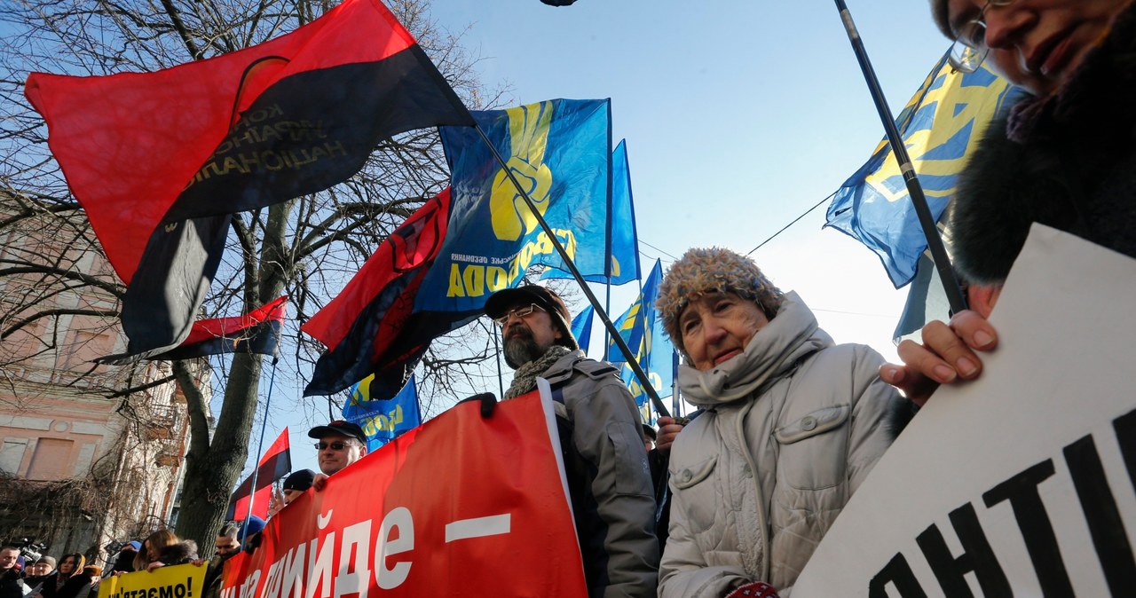 Pikiety polskich placówek dyplomatycznych na Ukrainie