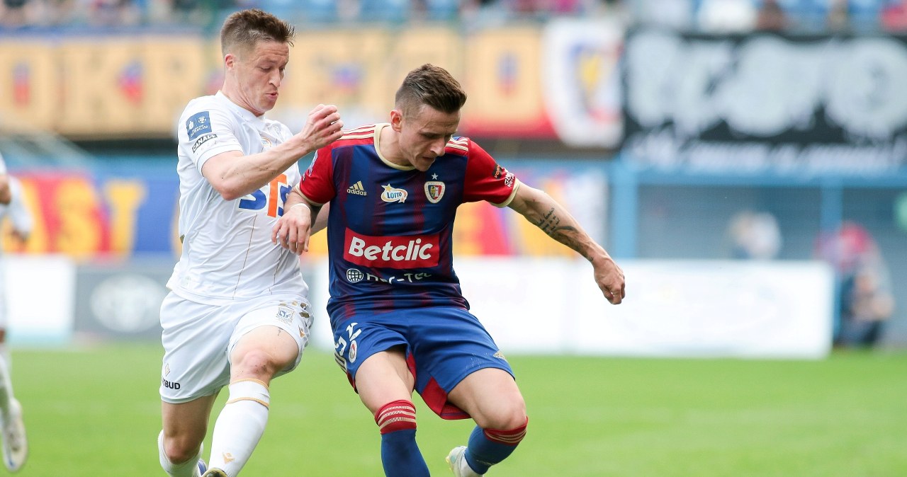 Piłkarska ekstraklasa: Lech wykorzystał potknięcie Rakowa