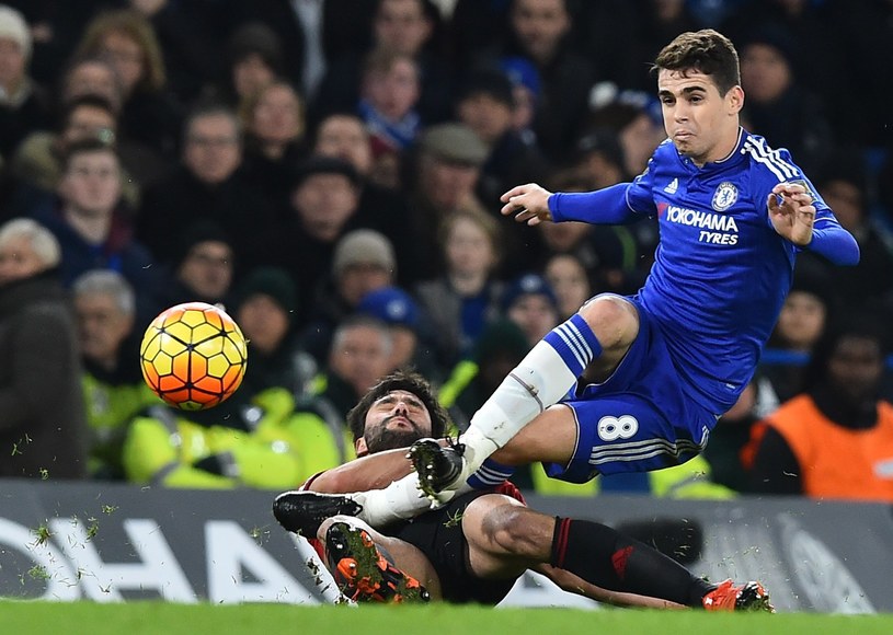 Piłkarz Chelsea Oscar ustrzelił klasycznego hat-tricka /AFP