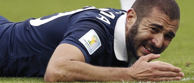 Piłkarz Karim Benzema został wykluczony z reprezentacji Francji /JORGE ZAPATA /PAP/EPA