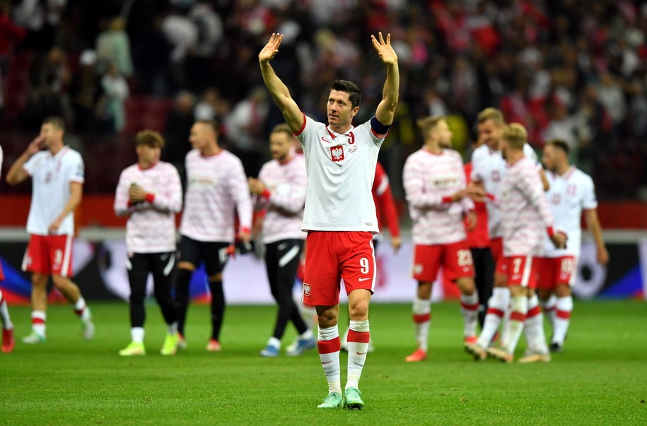 Piłkarz reprezentacji Polski Robert Lewandowski po meczu eliminacyjnym do mistrzostw świata 2022 z Anglią. /Piotr Nowak /PAP