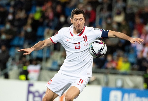 Piłkarz reprezentacji Polski Robert Lewandowski podczas meczu eliminacyjnego grupy I mistrzostw świata z Andorą /Andrzej Lange /PAP