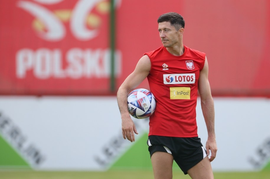 Piłkarz reprezentacji Polski Robert Lewandowski podczas treningu kadry w Warszawie / 	Leszek Szymański    /PAP