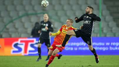 Piłkarze Ekstraklasy będą mieć ograniczane pensje. Jest uchwała ligi