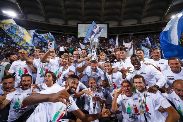 Piłkarze Lazio zdobyli Superpuchar Włoch /ANGELO CARCONI /PAP/EPA