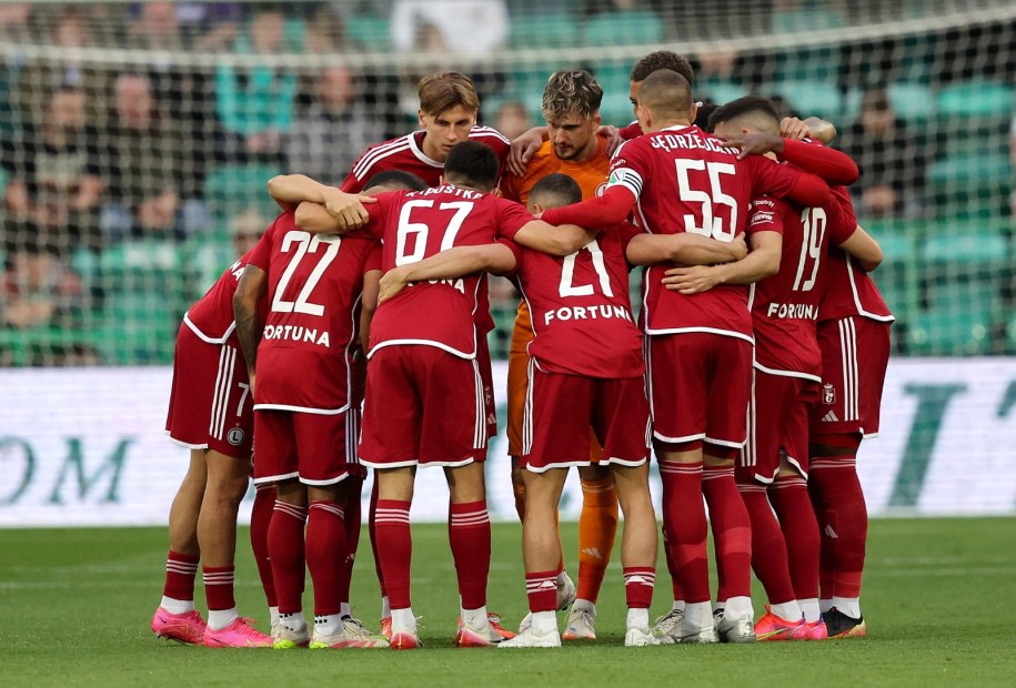 Piłkarze Legii Warszawa /ROBERT PERRY  /PAP/EPA