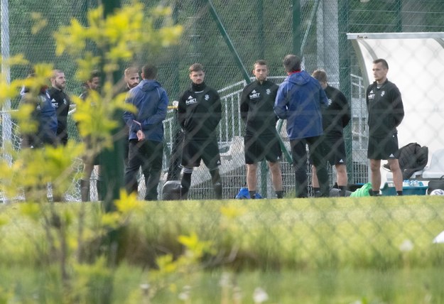 Piłkarze ŁKS Łódź trenują pod wodzą nowego szkoleniowca Wojciecha Stawowego /	Grzegorz Michałowski   /PAP