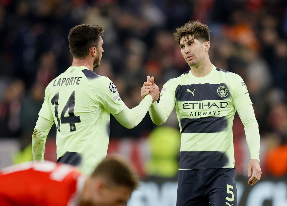 Piłkarze Manchesteru City - Aymeric Laporte i John Stones /RONALD WITTEK /PAP/EPA