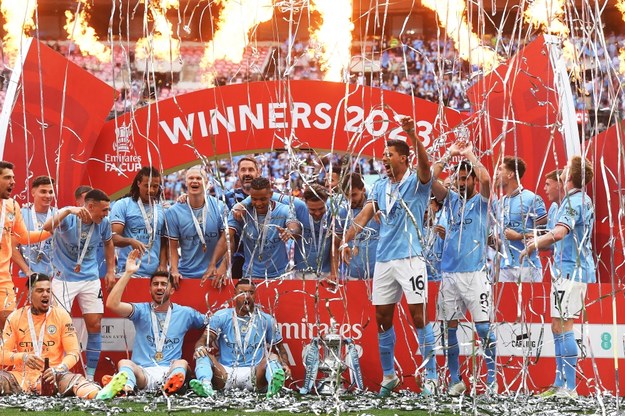 Piłkarze Manchesteru City świętują zdobycie Pucharu Anglii /ANDY RAIN /PAP/EPA