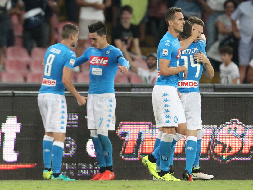 Piłkarze Napoli na mecz z Realem mają być w stuprocentowej formie /AFP