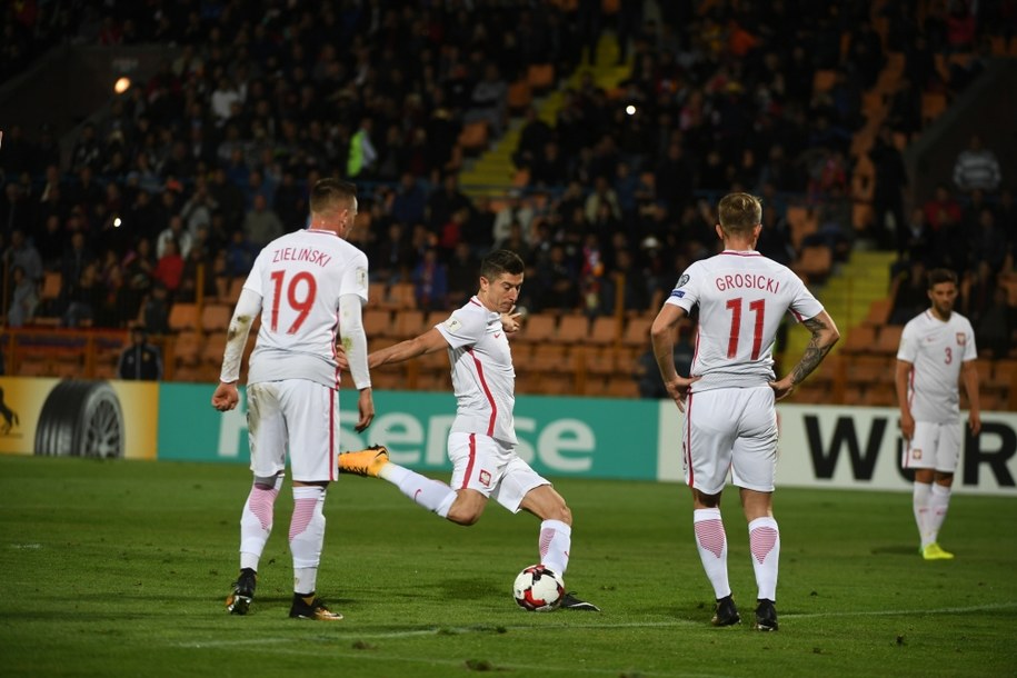 Piłkarze polskiej reprezentacji podczas meczu w Erywaniu /Bartłomiej Zborowski /PAP