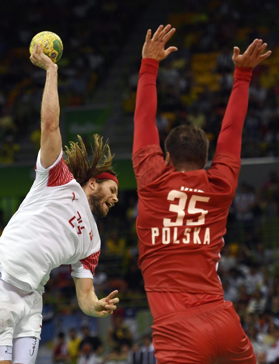 Piłkarze ręczni ulegli w półfinale Danii 28:29 po dogrywce /Marijan Murat    /PAP/EPA