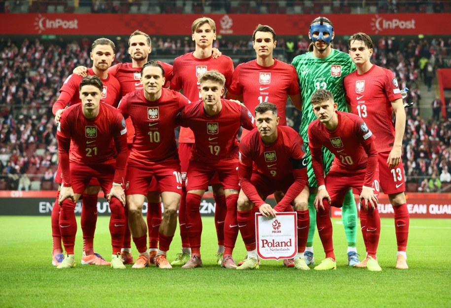 Piłkarze reprezentacji Polski przed Holandią; Biało-Czerwoni poznali rywali w barażach do przyszłorocznych mistrzostw świata /Leszek Szymański /PAP