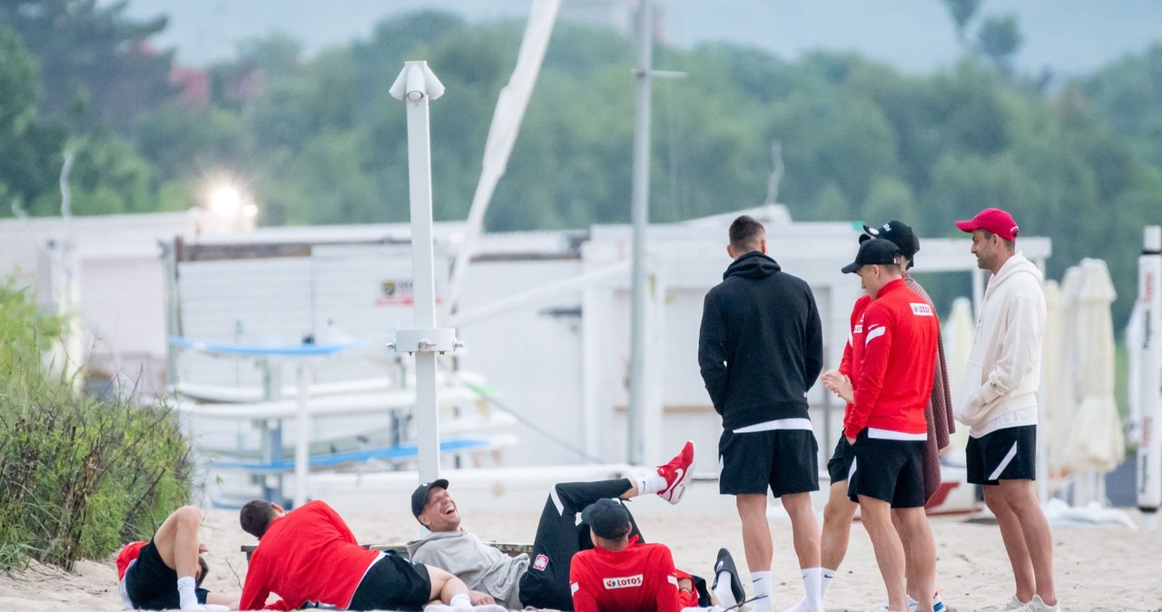 Piłkarze reprezentacji Polski relaksowali się na plaży /Newspix