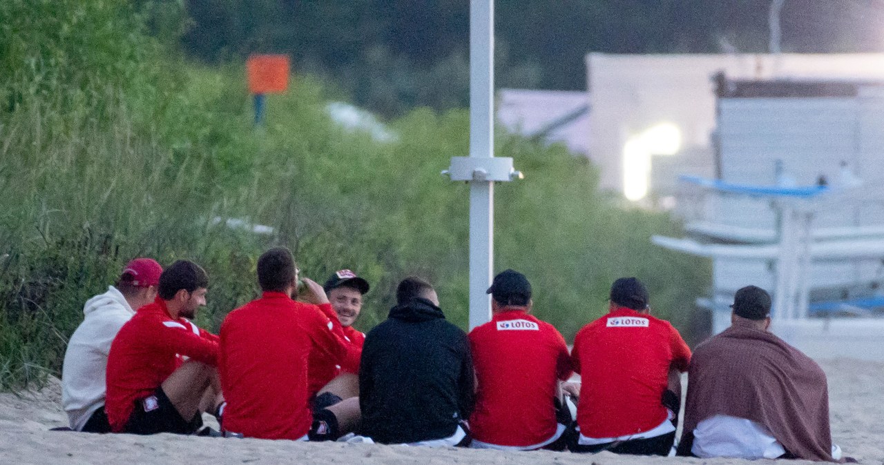 Piłkarze reprezentacji Polski relaksowali się na plaży /Newspix