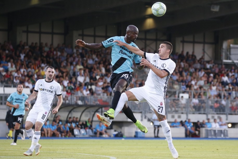 Piłkarze w czasie meczu F91 Dudelange - Legia Warszawa /JULIEN WARNAND /PAP/EPA