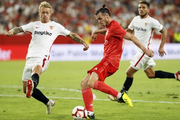 Piłkarze w czasie meczu Real Madryt - Sevilla FC /PAP/EPA/JOSE MANUEL VIDAL /PAP/EPA