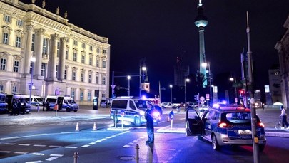 Pilna ewakuacja w centrum Berlina. Tysiące osób opuściło w nocy swoje domy