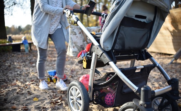 ​"Pilna ustawa" podzieli koalicjantów? Trwają konsultacje ws. 800 plus