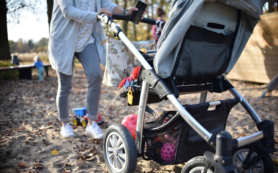 ​"Pilna ustawa" podzieli koalicjantów? Trwają konsultacje ws. 800 plus