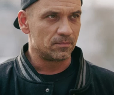 Pilne wieści o "Gliniarzach". Groźny lider wymyka się służbom