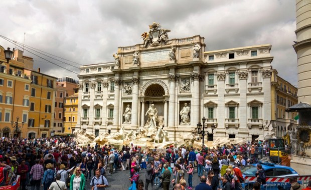 "Pilnujcie swoich portfeli". Polacy masowo okradani w Rzymie