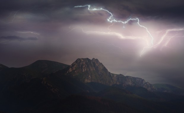 Pilny apel TOPR: W niedzielę nie wychodźcie w góry!