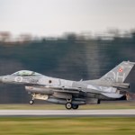 Pilny komunikat wojska. Myśliwce poderwane