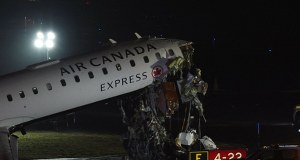 Piloci nie żyją. Samolot zderzył się z pojazdem obsługi na lotnisku w Nowym Jorku