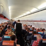 Pilot linii EasyJet nagi i pijany w hotelu. Pasażerowie zamarli