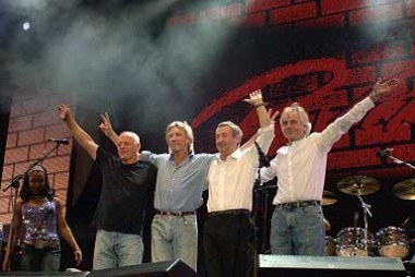 Pink Floyd na Live 8 (od lewej David Gilmour, Roger Waters, Nick Mason i Rick Wright) /arch. AFP