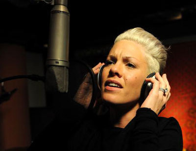 Pink w studiu nagrań /Getty Images