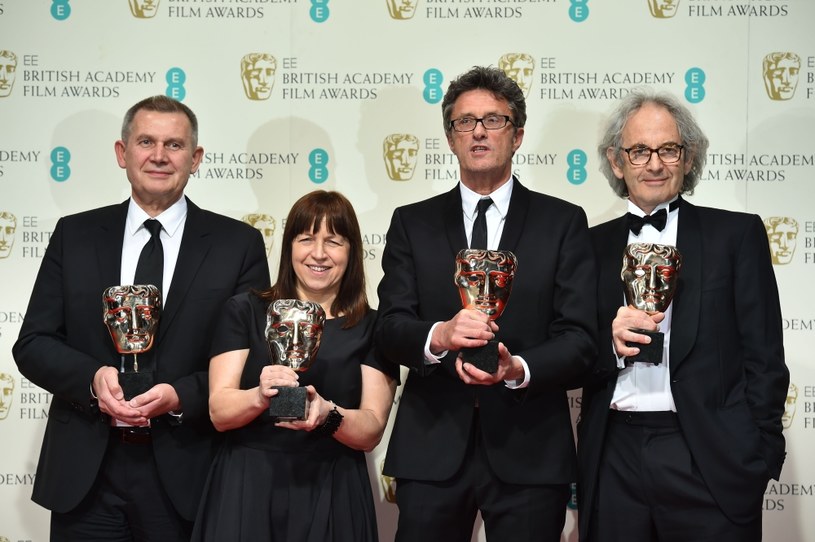 Piotr Dzieciol, Ewa Puszczynska, Pawel Pawlikowski i Eric Abraham ze statuetkami BAFTA /AFP