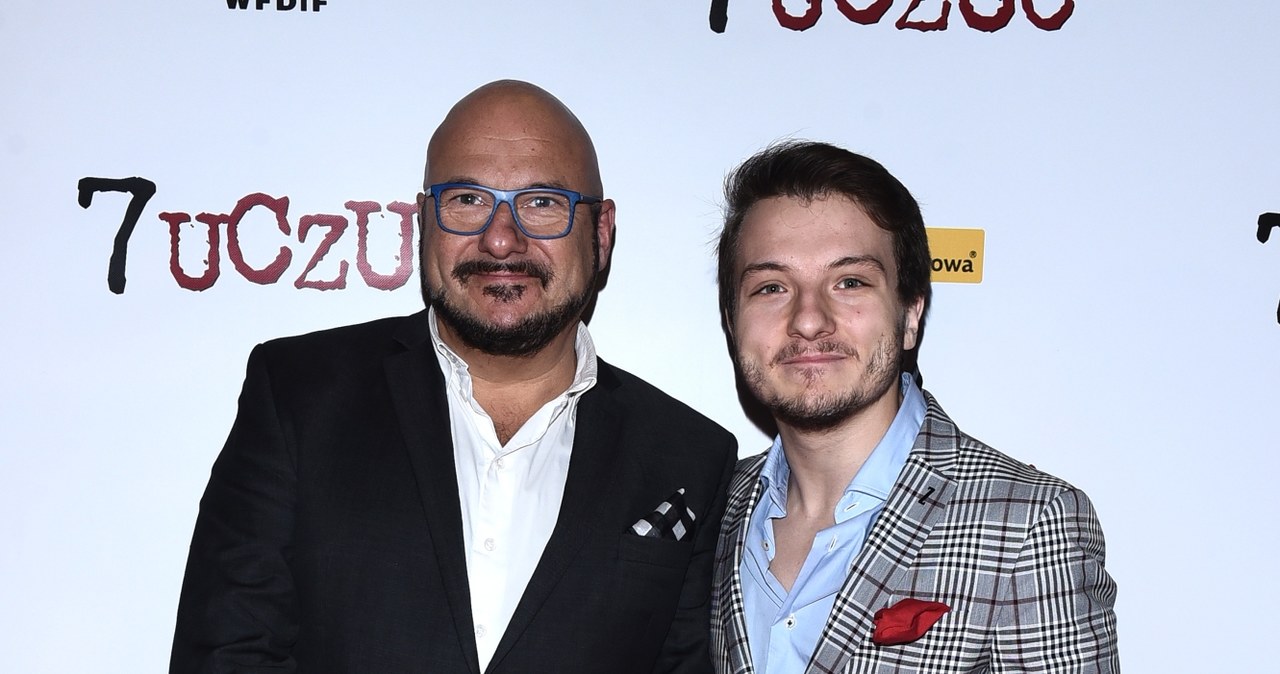 Piotr Gąsowski z synem na premierze filmu "7 uczuć" /Andras Szilagyi /MWMedia