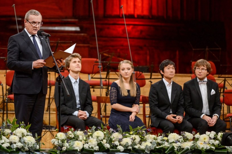 Piotr Gliński podczas uroczystej gali odczytał list Jarosława Kaczyńskiego / 	Jakub Kamiński    /PAP
