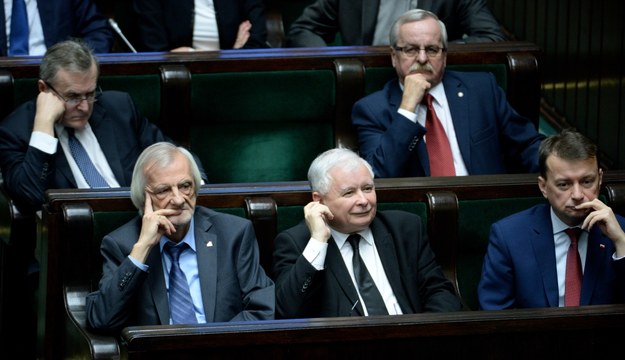 Piotr Gliński, Ryszard Terlecki, Jarosław Kaczyński, Leonard Krasulski i Mariusz Błaszczak /PAP/Jacek Turczyk /PAP