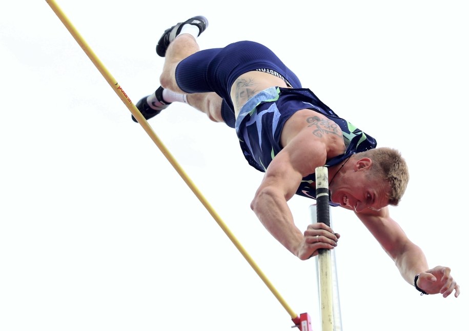 Piotr Lisek /Andrzej  Grygiel /PAP