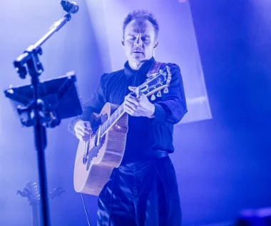 Piotr Rogucki zdradza, jaki ma stosunek do Comy. "Działamy jako obwoźne muzeum rock'n'rollowe"