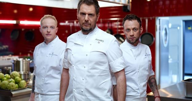 Piotr Ślusarz i Dariusz Kuźniak razem z szefem Amaro z "Top Chefa" trafili do "Hell's Kitchen" /Polsat