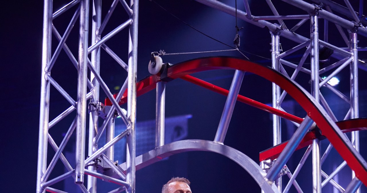 Piotr Świerczewski na torze "Ninja Warrior Polska" /Krystian Szczęsny /Polsat