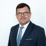 Piotr Uściński, wiceminister rozwoju: To powinno skłonić deweloperów do cięcia cen