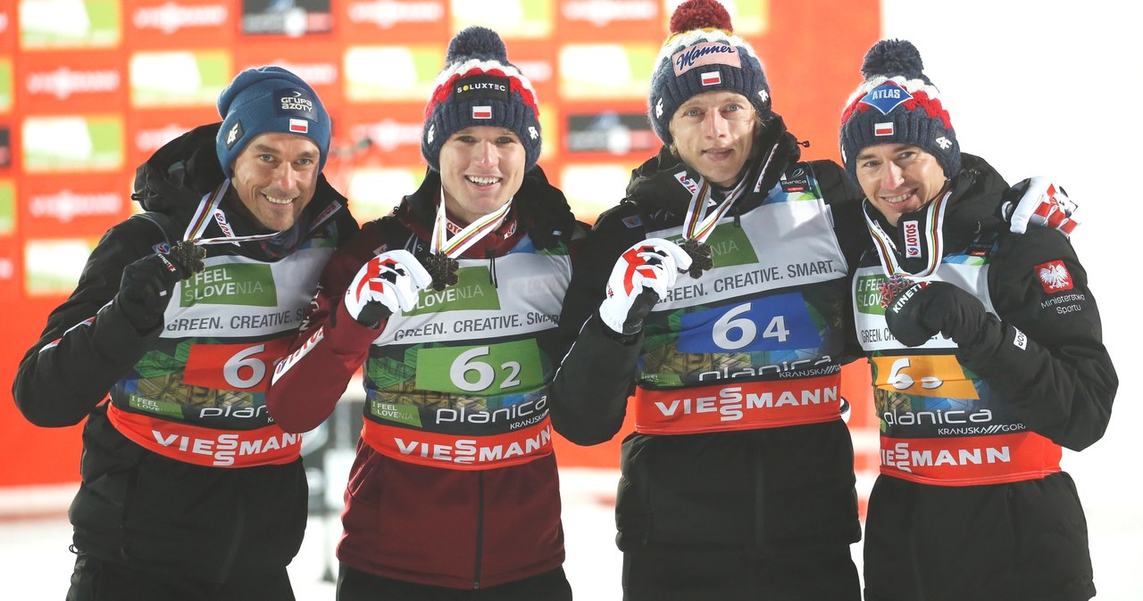 Piotr Żyła, Andrzej Stękała, Kamil Stoch i Dawid Kubacki, fot. SRDJAN ZIVULOVIC /BORUT ZIVULOVIC / Reuters /Agencja FORUM