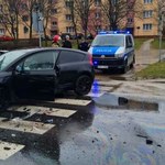 Piotrków Trybunalski: Groźny wypadek na przejściu. Ranne 3 osoby
