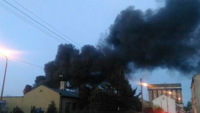 Piotrków Trybunalski: Pożar składowiska elektroodpadów