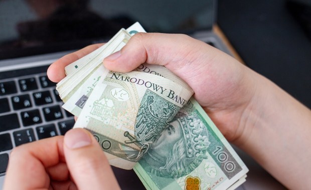 Piramida finansowa w Sosnowcu. Matka i syn oskarżeni o wyłudzenie 15 mln złotych