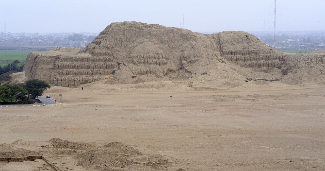 Piramida Słońca w Peru /MARCO ANSALONI / SCIENCE PHOTO LIBRARY /East News