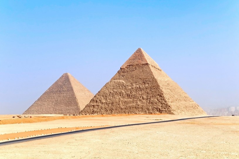 Piramidy i groby wysokich klas społecznych był łakomym kąskiem dla cmentarnych hien /123RF/PICSEL